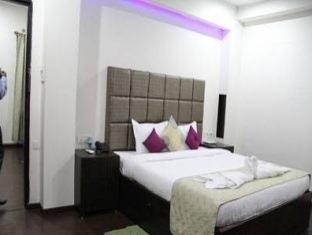 Oyster Airport Hotel Hyderabad Esterno foto